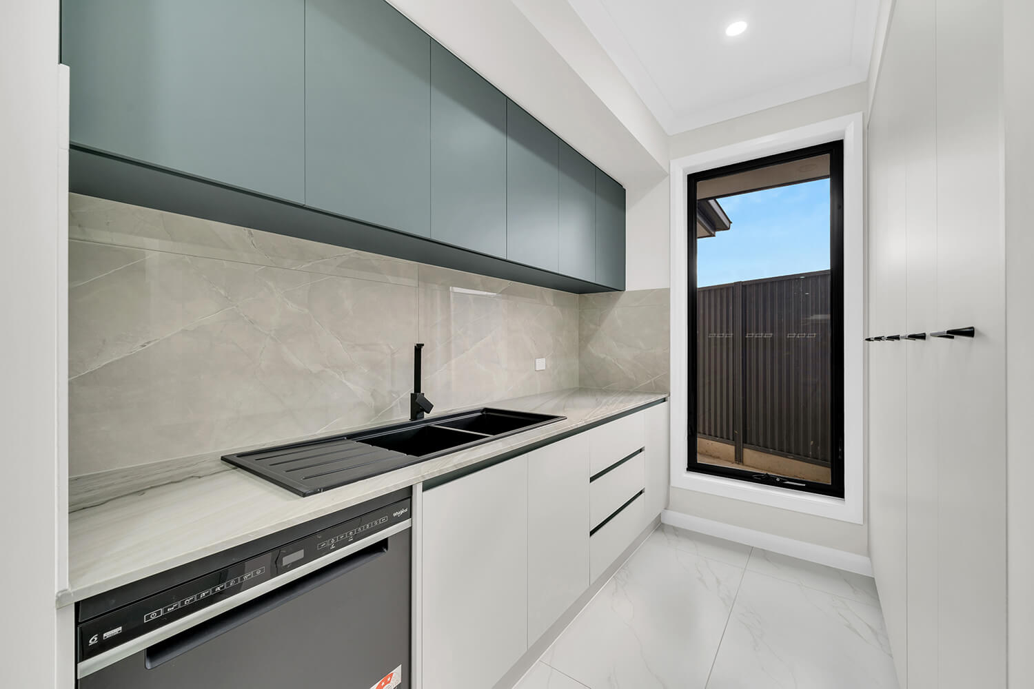 Kookaburra Ave